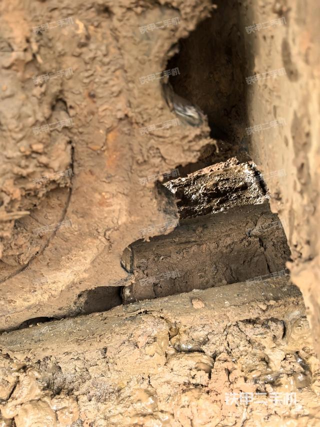 右驅(qū)動輪(行走機構(gòu)) 右驅(qū)動輪(行走機構(gòu))