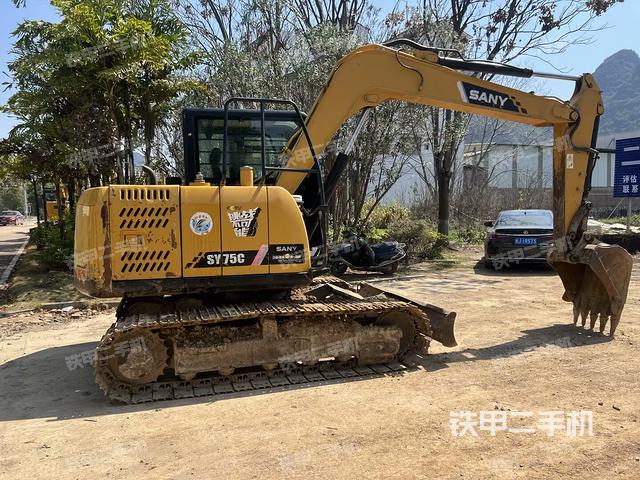 整機右后45°(整機外觀) 整機右后45°(整機外觀)