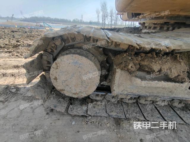 左側(cè)行走馬達(dá)蓋板（行走機(jī)構(gòu)）