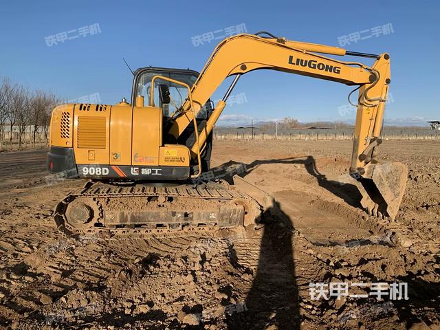 整機右后45°(整機外觀) 整機右后45°(整機外觀)