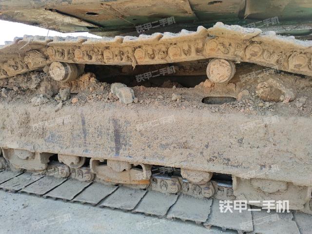 左側(cè)行走馬達蓋板(行走機構(gòu)) 左側(cè)行走馬達蓋板(行走機構(gòu))