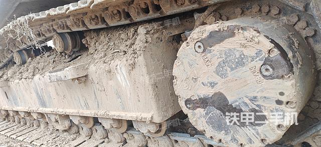 單側(cè)履帶整體（整機(jī)外觀）