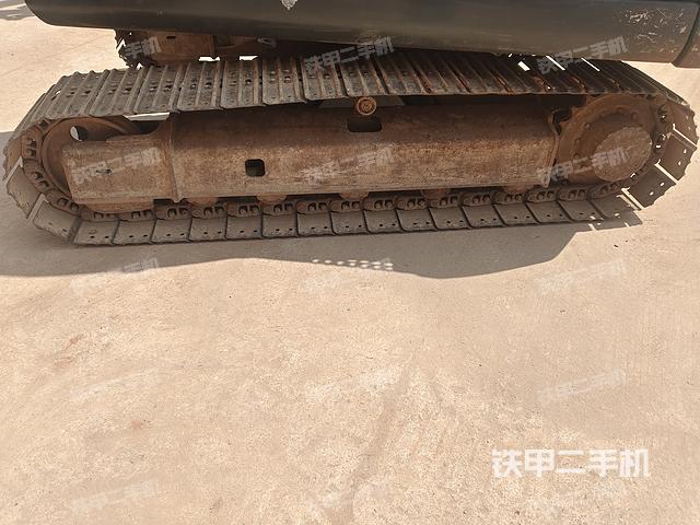 单侧履带整体（整机外观）