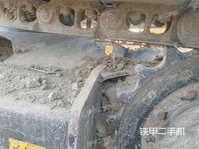 左導向輪(行走機構) 左導向輪(行走機構)