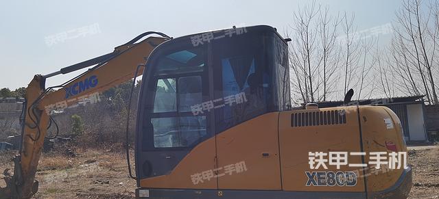 駕駛室整體(整機(jī)外觀) 駕駛室整體(整機(jī)外觀)