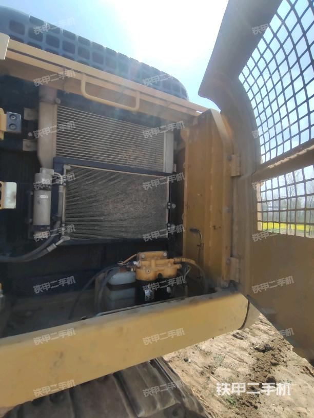 散熱器正面（大件艙室）