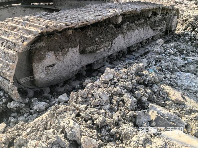 左側(cè)履帶整體?（行走機(jī)構(gòu)）