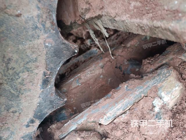 右側(cè)行走馬達蓋板（行走機構(gòu)）