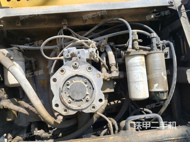 液壓泵斜45?左（大件艙室）