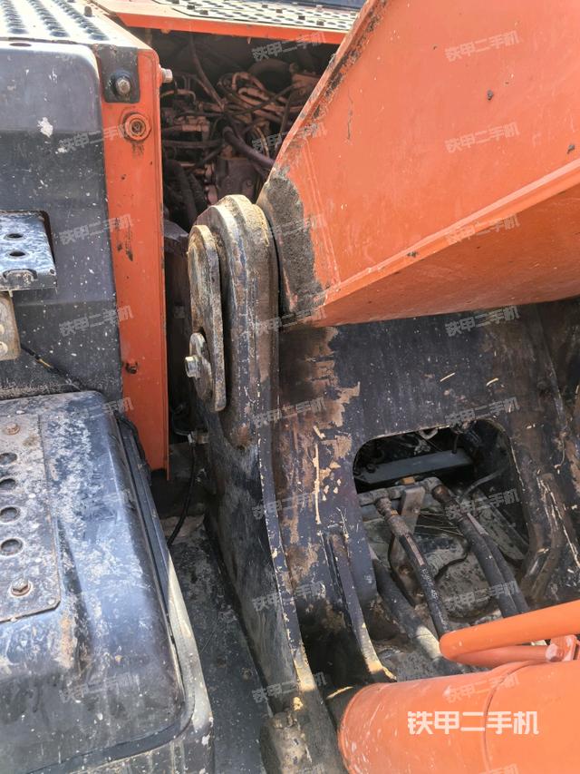 大臂根部?斜視（工作和回轉(zhuǎn)裝置）