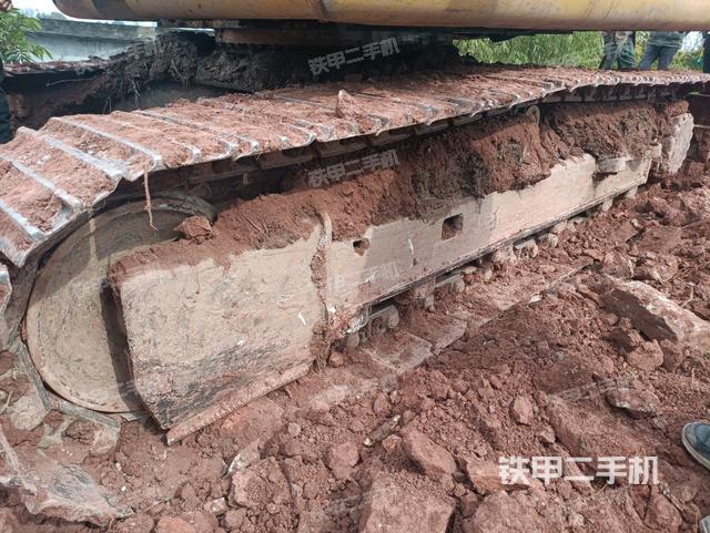 左側(cè)履帶整體?（行走機構(gòu)）