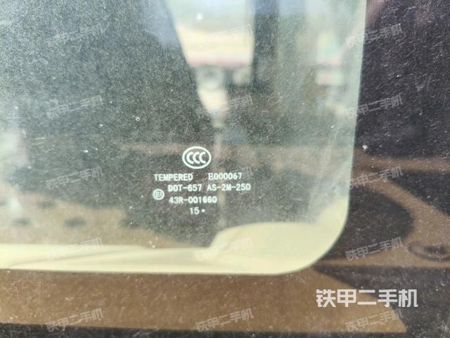 后窗玻璃角標(biāo)(駕駛室部分) 后窗玻璃角標(biāo)(駕駛室部分)