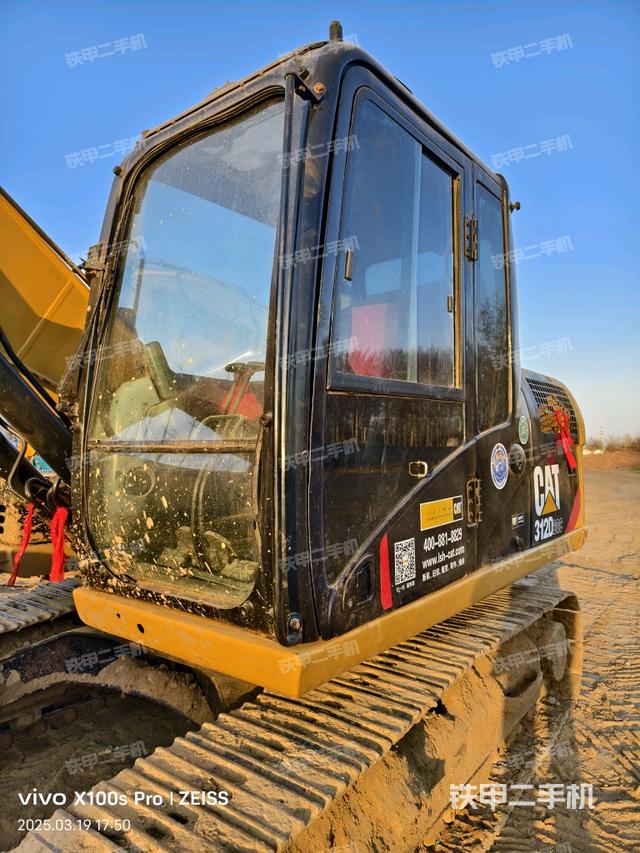 駕駛室整體（整機(jī)外觀）