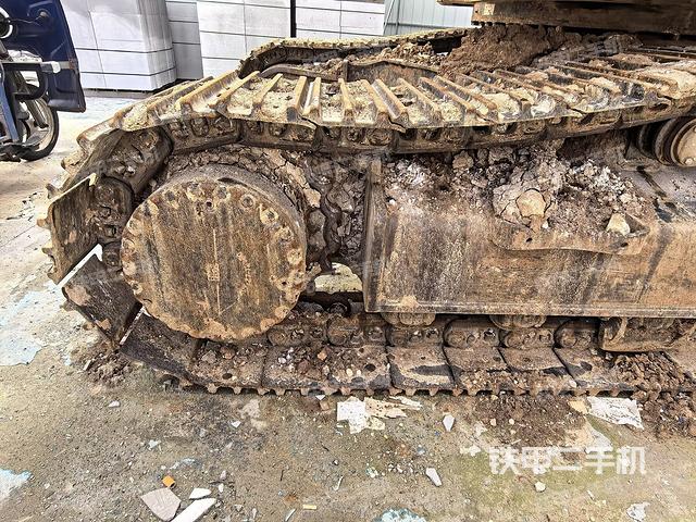 右侧行走马达盖板（行走机构）