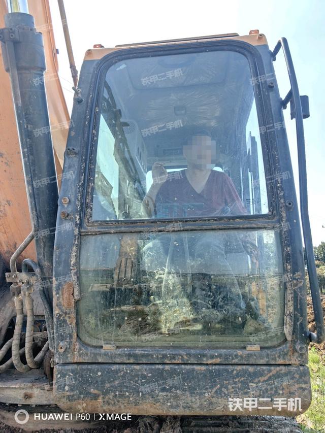 駕駛室左前45度（駕駛室部分）