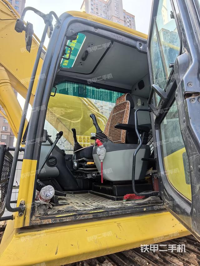 顶棚整体（驾驶室部分）