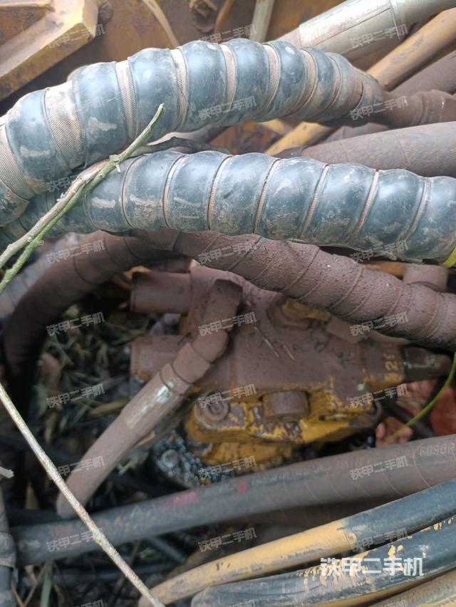 回轉(zhuǎn)馬達（上車部件）