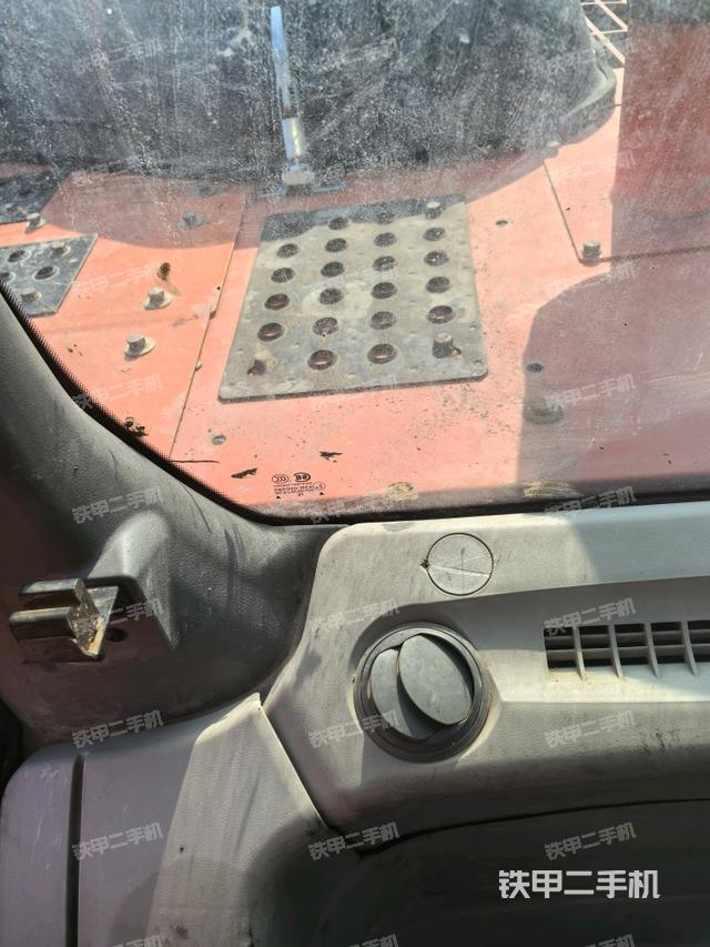 后窗玻璃角標(biāo)（駕駛室部分）