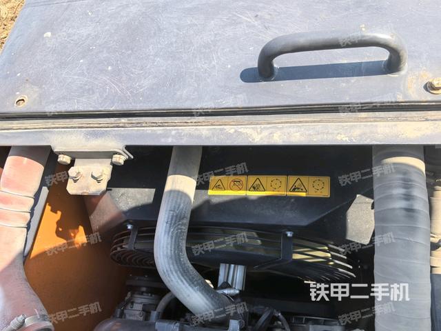 水箱+風(fēng)扇特寫(上車部件) 水箱+風(fēng)扇特寫(上車部件)