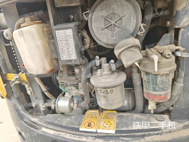 發(fā)動(dòng)機(jī)室(上車部件) 發(fā)動(dòng)機(jī)室(上車部件)