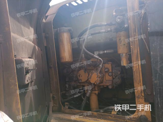 液壓泵室（大件艙室）