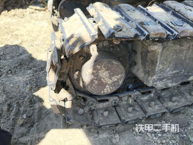 左驅(qū)動(dòng)輪（行走機(jī)構(gòu)）