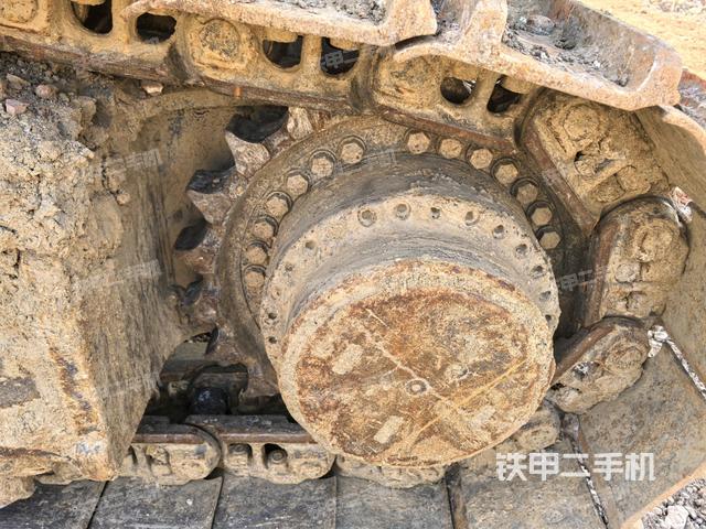 右側行走馬達蓋板（行走機構）