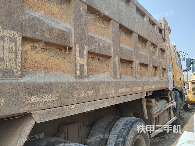 整機(jī)左側(cè)(設(shè)備外觀及核心部件) 整機(jī)左側(cè)(設(shè)備外觀及核心部件)