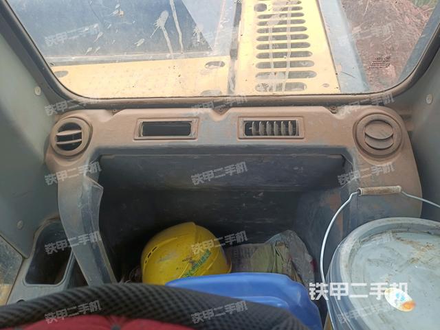 座椅后部（駕駛室部分）