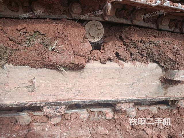 右側(cè)履帶整體（行走機構(gòu)）