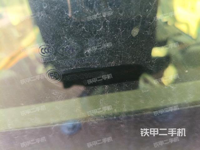 后窗玻璃角標(biāo)（駕駛室部分）