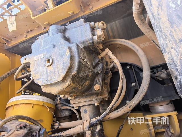 液压泵斜45 左（大件舱室）