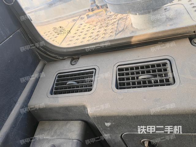 后窗玻璃角標(biāo)（駕駛室部分）