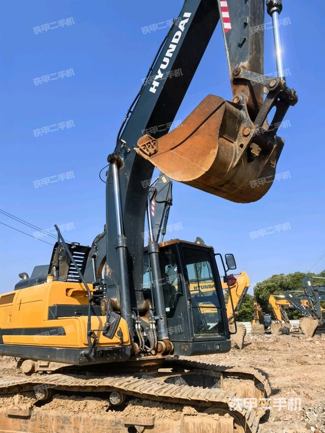 右前45(整機(jī)外觀) 右前45(整機(jī)外觀)