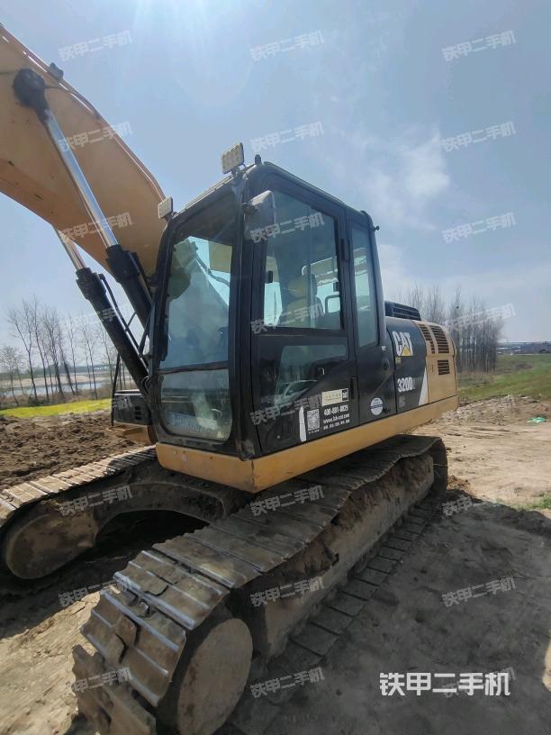 駕駛室左前45度（駕駛室部分）