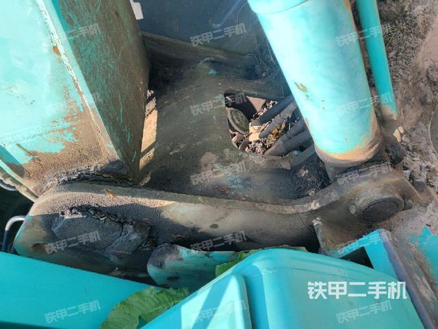 大臂根部?斜視(工作和回轉(zhuǎn)裝置) 大臂根部?斜視(工作和回轉(zhuǎn)裝置)