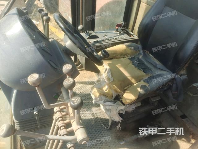 儀表盤(駕駛室/操作室) 儀表盤(駕駛室/操作室)