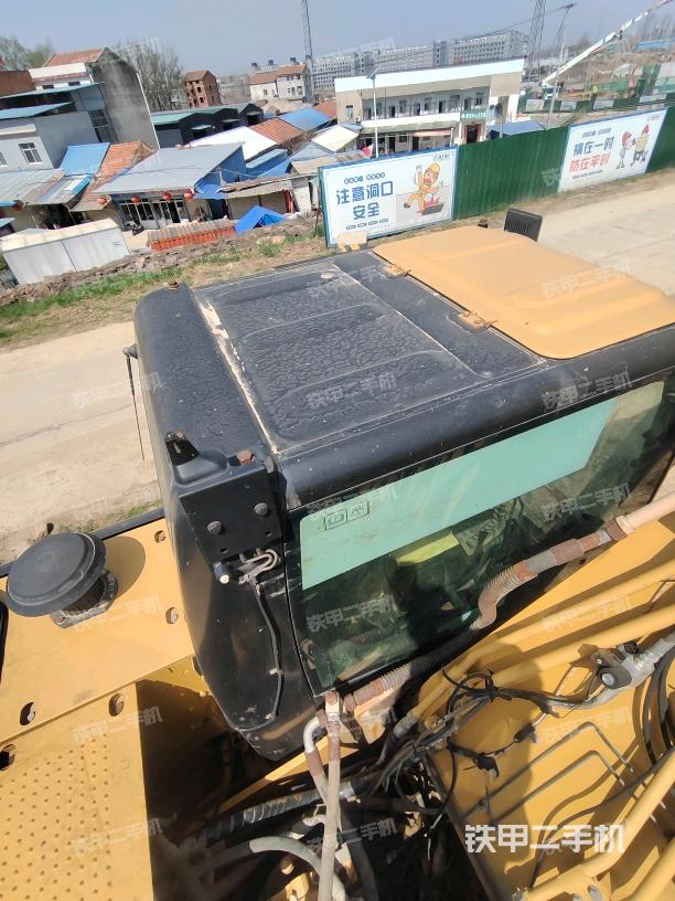 駕駛室頂部俯視（上車部件）