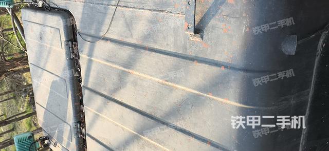 驾驶室顶部（整机外观）