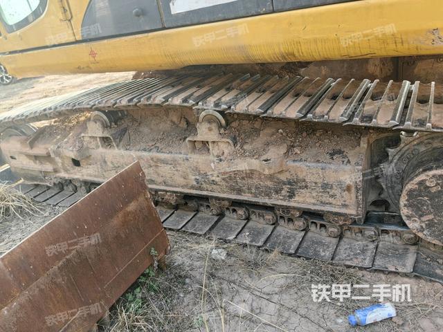 右側(cè)履帶整體（行走機(jī)構(gòu)）