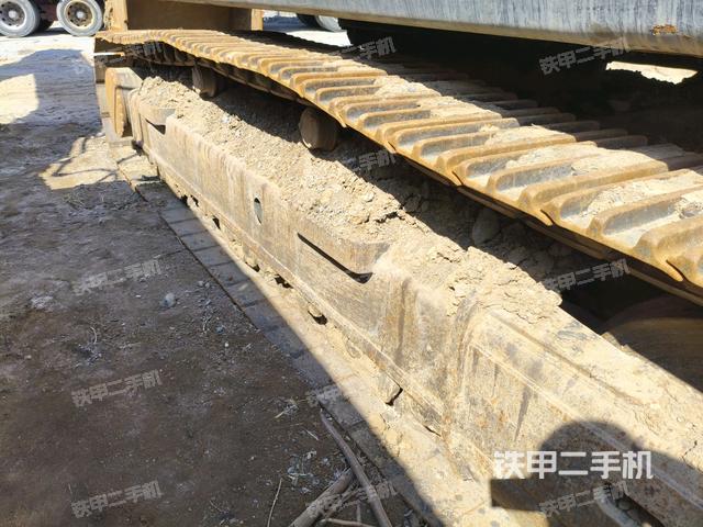 左側(cè)履帶整體?(行走機構(gòu)) 左側(cè)履帶整體?(行走機構(gòu))