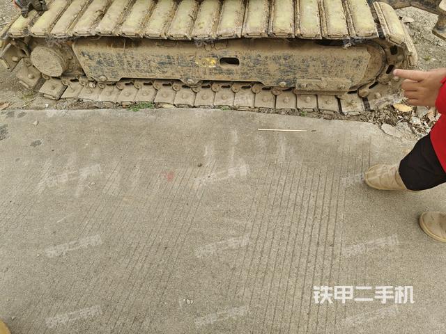 右驅(qū)動(dòng)輪(行走機(jī)構(gòu)) 右驅(qū)動(dòng)輪(行走機(jī)構(gòu))