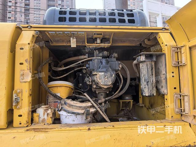 液压泵室（大件舱室）