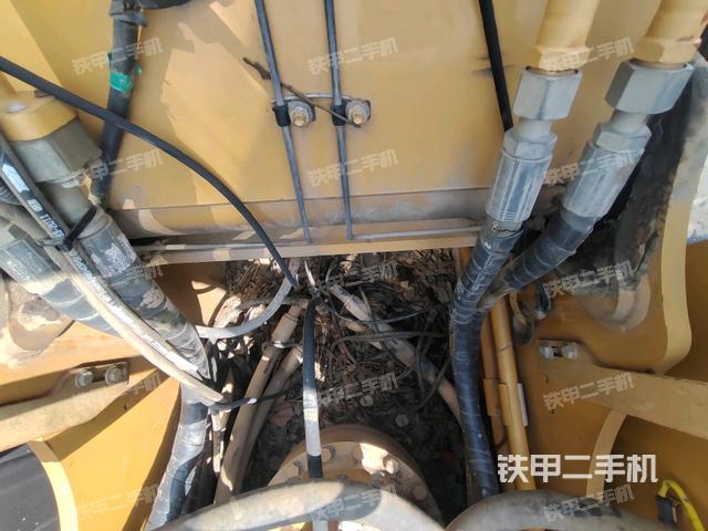 中央回轉(zhuǎn)接頭特寫（上車部件）