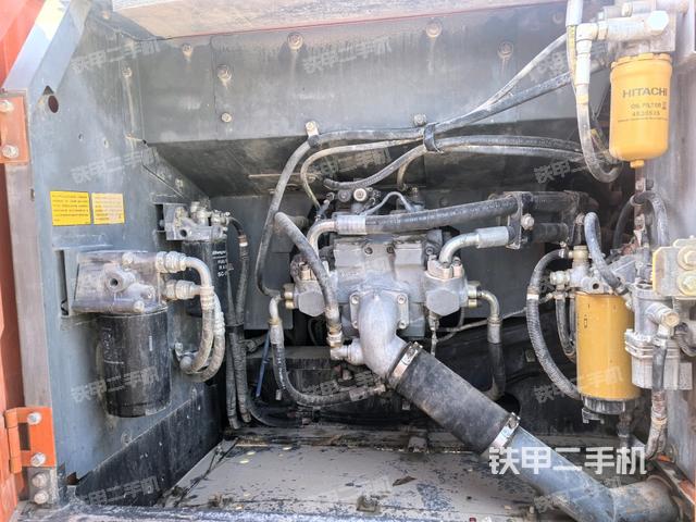 液壓泵室（大件艙室）