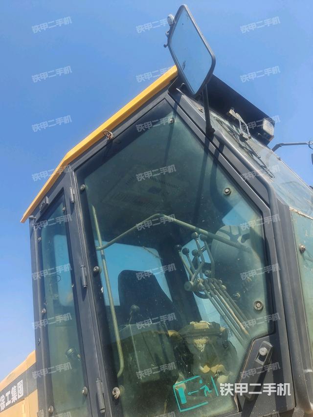 駕駛室頂部(駕駛室/操作室) 駕駛室頂部(駕駛室/操作室)