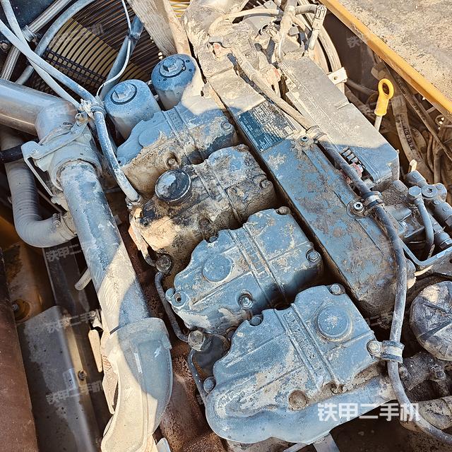 发动机整体俯视（整机外观）