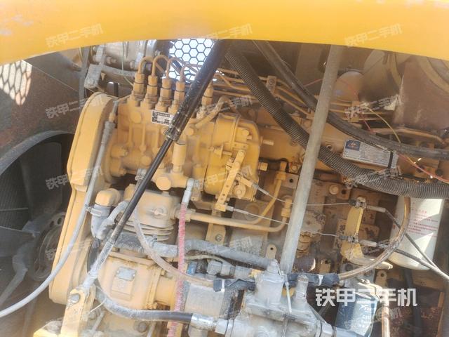 風(fēng)扇及皮帶（壓路機(jī)發(fā)動(dòng)機(jī)艙）