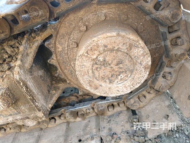 左驅(qū)動輪(行走機構(gòu)) 左驅(qū)動輪(行走機構(gòu))