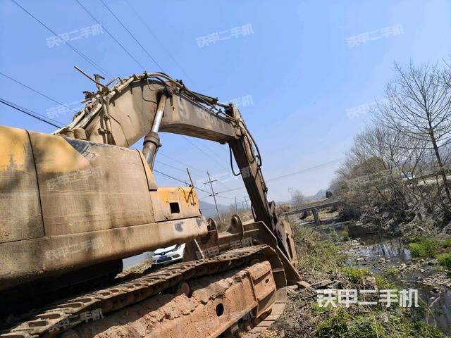 小臂整體左后（工作和回轉(zhuǎn)裝置）